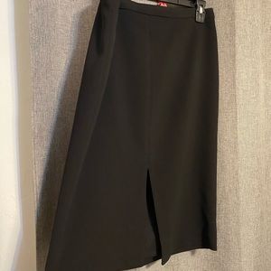 Suit skirt black front slit